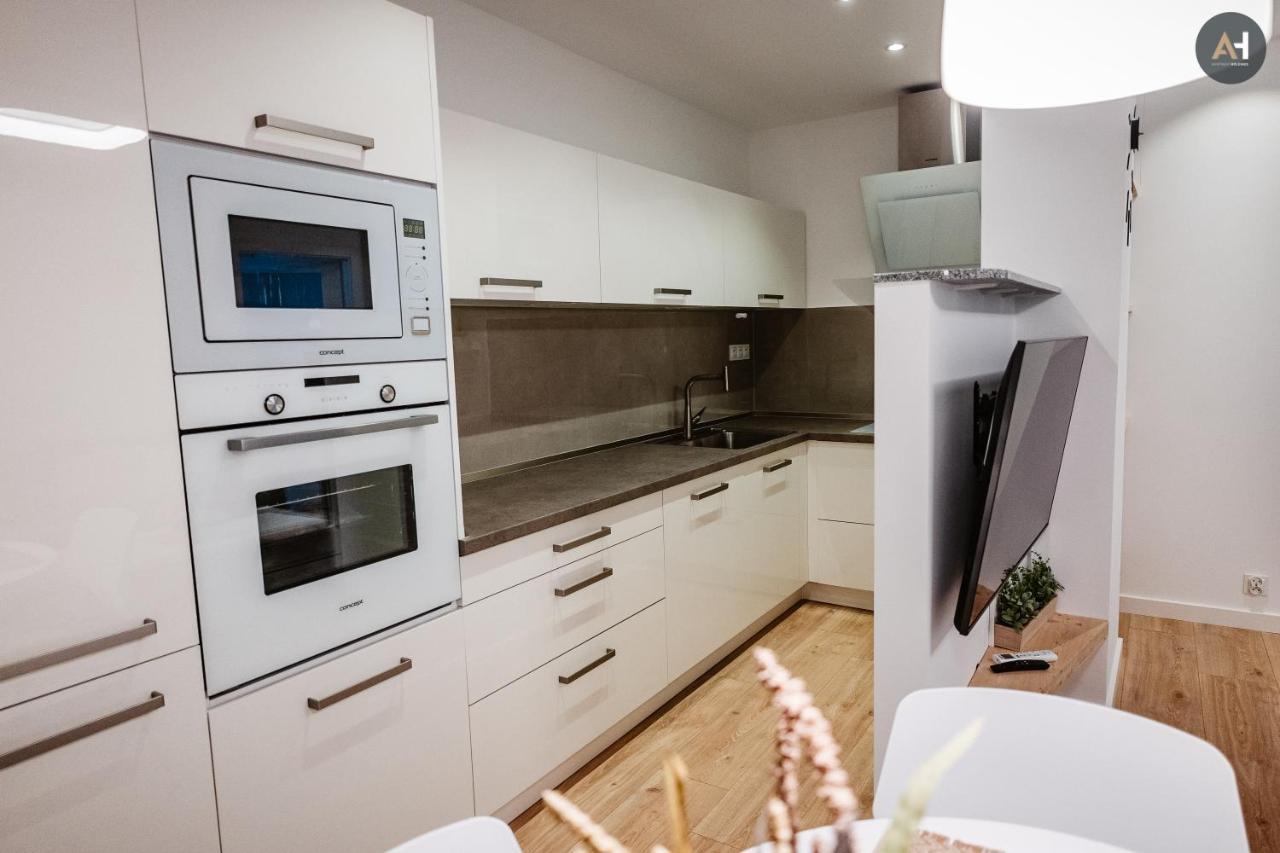 Ah Park Angelinum Apartamento Košice Exterior foto