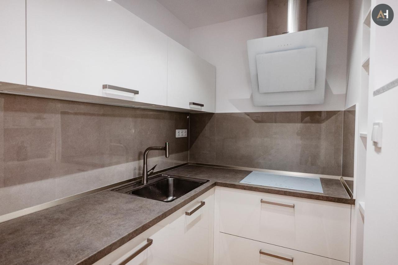 Ah Park Angelinum Apartamento Košice Exterior foto