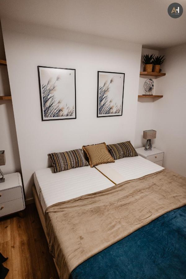 Ah Park Angelinum Apartamento Košice Exterior foto